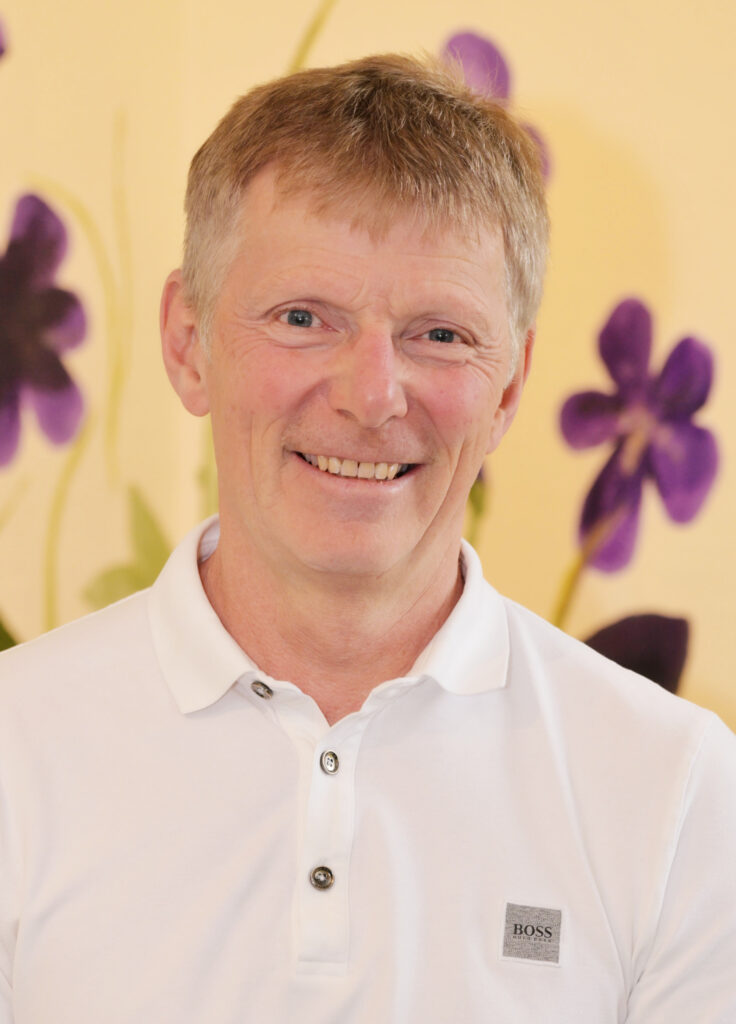 Dr. med. Rolf-Peter Zaß Facharzt für Kinder- und Jugendmedizin Dr. med. Rolf-Peter Zaß Facharzt für Kinder- und Jugendmedizin